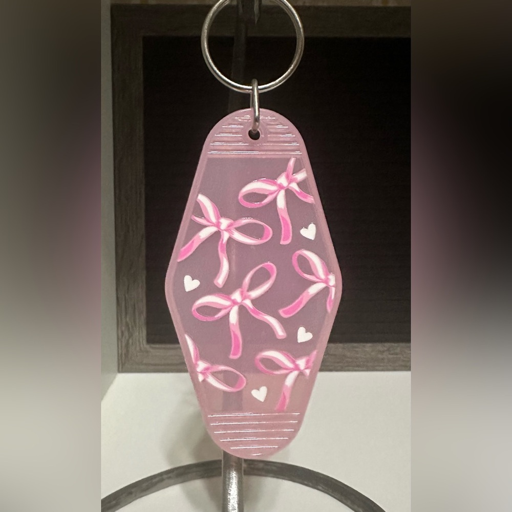 Charming Pink Bow and Heart Keychain